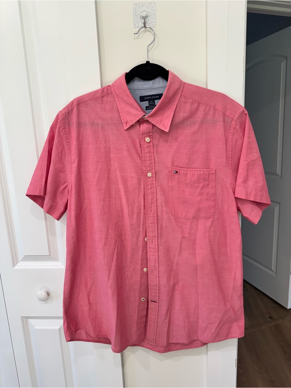 Tommy Hilfiger Short-Sleeve Button-Down Shirt in Coral Pink